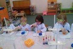 delfinki-i-nowa-technika-laboratoryjna-saczenie-07