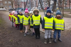 krasnale-i-delfiny-na-spacerze-04
