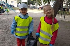 przedszkolaki-sprzataja-swiat-42