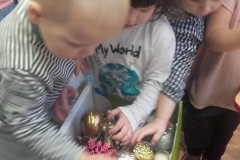 Pzredszkolaki przygotowują się do wizyty Mikołaja