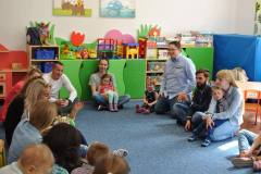 warsztaty-z-okazji-dnia-mamy-i-taty-w-misiach-09