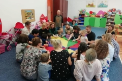 warsztaty-z-okazji-dnia-mamy-i-taty-23