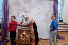 wizyta-golebi-ozdobnych-jasia-i-malgosi-w-przedszkolu-26