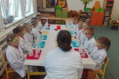 zajecia-chemiczne-smart_lab-w-delfinkach-13