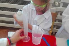 zajecia-chemiczne-smart_lab-w-delfinkach-19