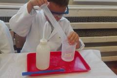 zajecia-chemiczne-smart_lab-w-delfinkach-22